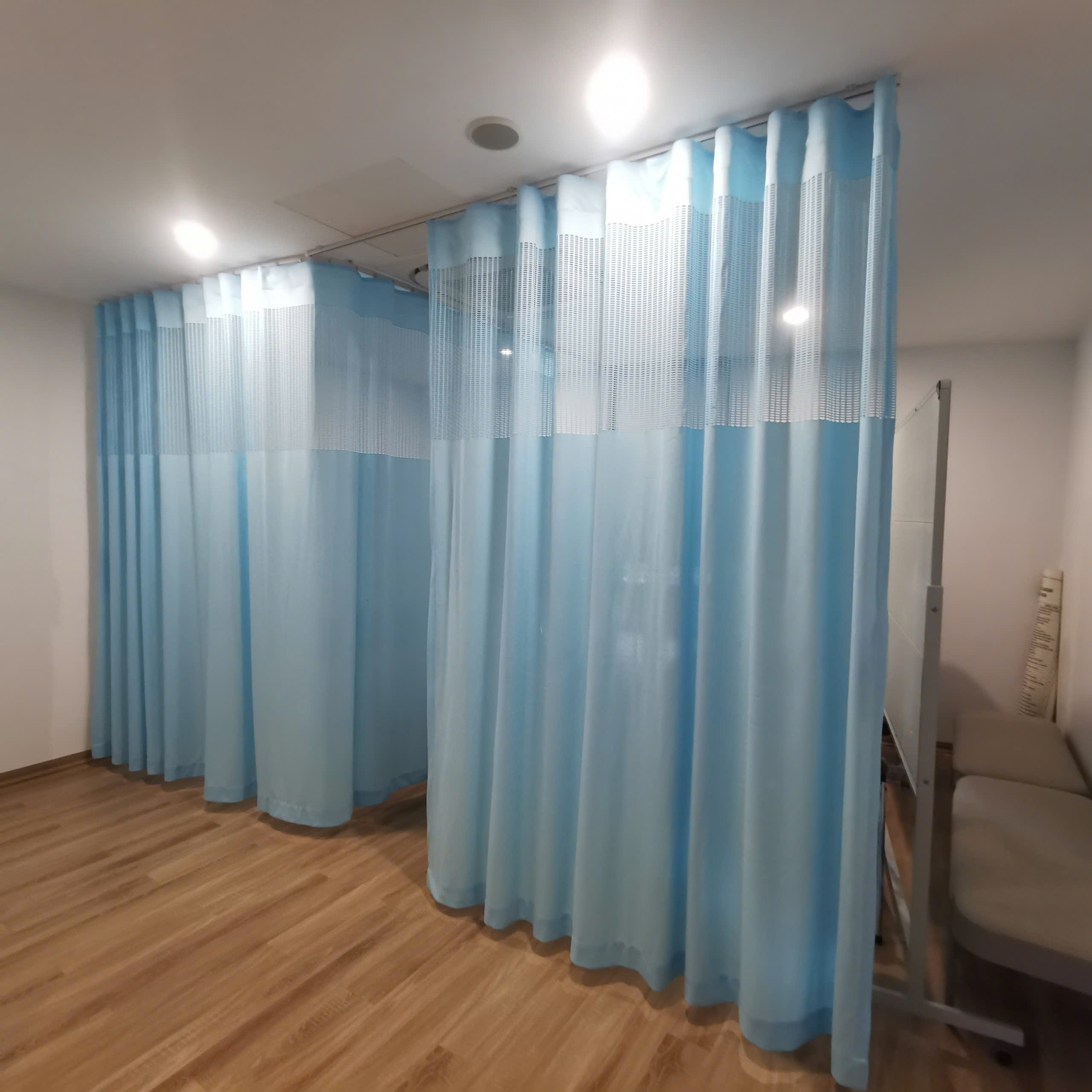 Báo giá rèm y tế kháng khuẩn che giường bệnh tốt nhất